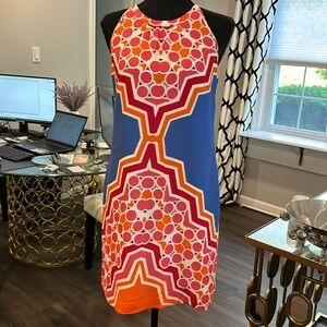 A line dress - side zip and soft silk fabric. Fully lined